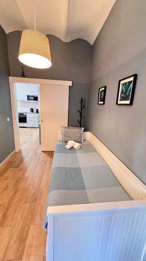 New Camp Nou Apartment/Diret Airport,Beautiful Оспиталет-де-Льобрегат Экстерьер фото